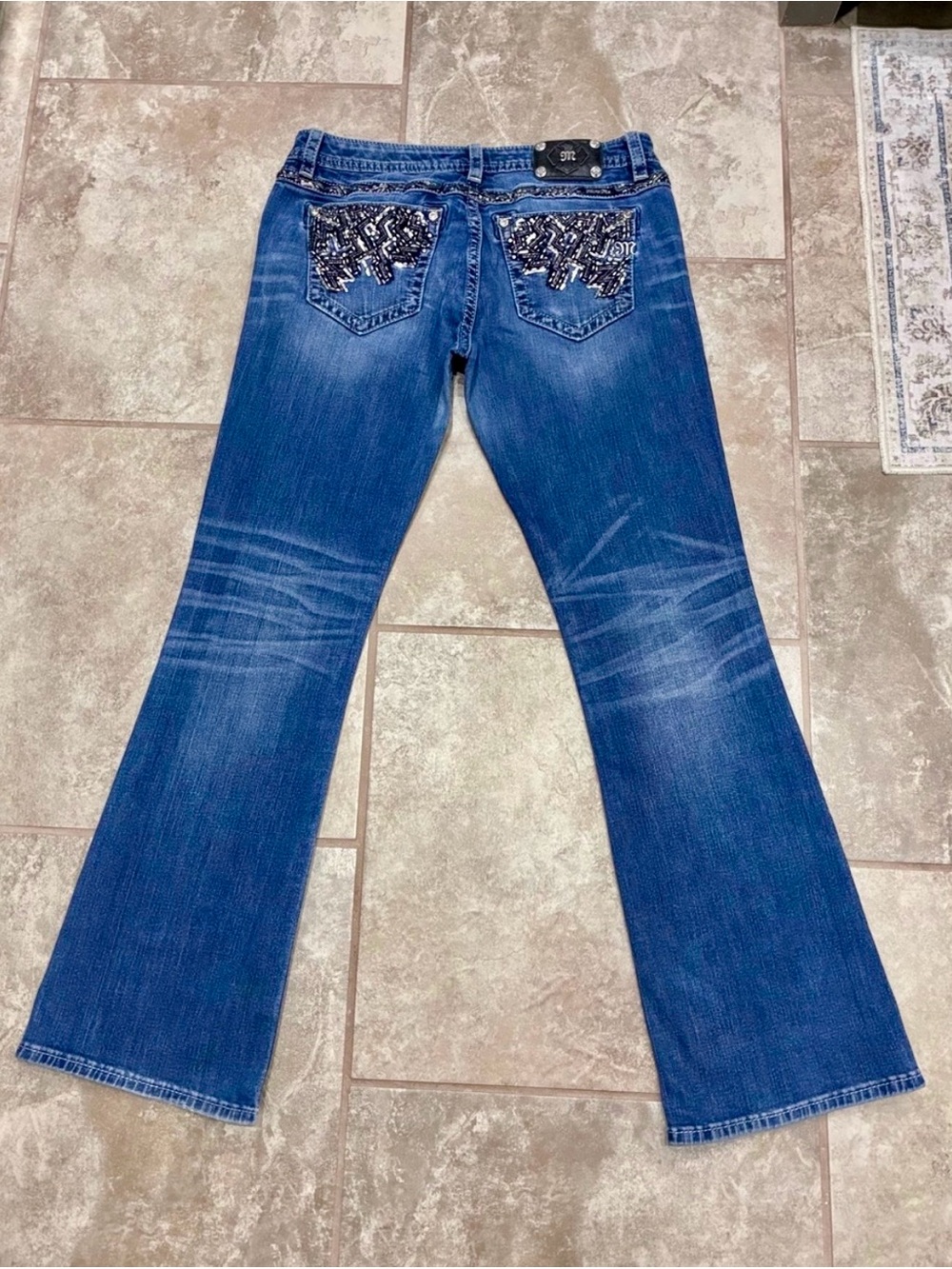 Miss Me Signature Bootcut Jeans Women’s 33x34 Mid Rise Stretch Denim EUC - Picture 4 of 12